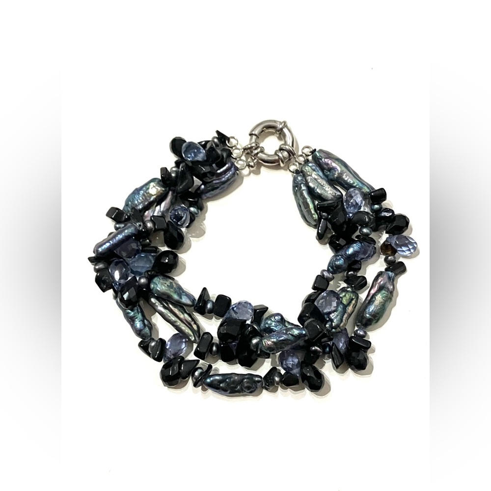 Black Biwa pearl Crystal Bracelet 9”